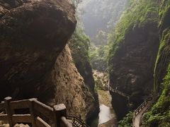 -龙水峡地缝景区
