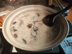 鱼钩鱼炖汤-老阿爸鲜鱼土菜(昆山花桥店)