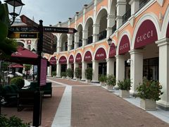 -佛罗伦萨小镇广佛名品奥特莱斯(疏港路店)