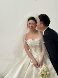 -雪中彩影婚纱摄影·微光艺术中心