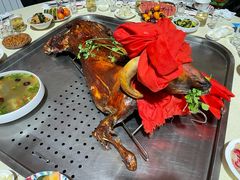 -吐哈石油大厦六鼎毡房民族特色餐厅
