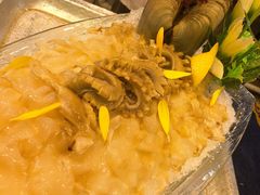-鲜入围煮花胶鸡海鲜火锅