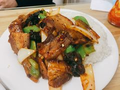 回锅肉饭-路边摊胡同里(星城商厦店)
