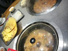 包房两口锅-山河屯铁锅炖(哈西站店)