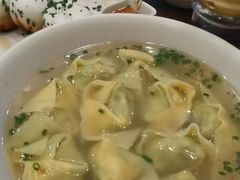 荠菜虾肉大馄饨-东泰祥生煎馆(长宁路店)