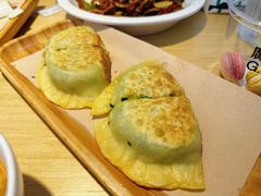 -关东小磨东北菜(上海长风大悦城店)