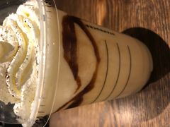 -星巴克臻选(南京金茂览秀城店)
