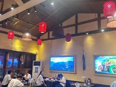 -富正毅三下锅·湘西韵味(天门山索道店)