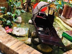 -老滇山寨•云南特色菜•地方菜•民族风情歌舞表演(金碧店)