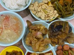 -晓宇盒饭(民安街店)