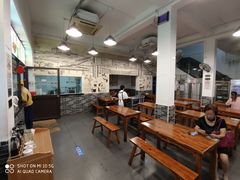 -禾诗夜市大饼油条(松江店)