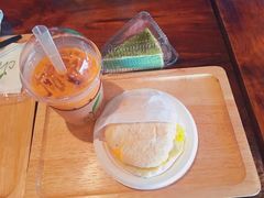 -Cha Café and Bistro
