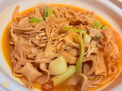 -裕鼎鲜·新中菜(金鼎广场店)