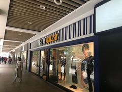 -百联临沂购物中心(临沂路店)