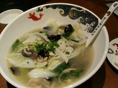 -渝是乎酸菜鱼(龙旗购物中心店)
