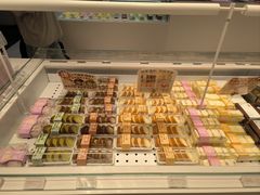 -好利来(上海长宁龙之梦店)