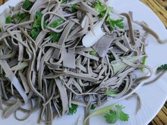 -溢心园香河肉饼总店