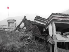 -四川汶川特大地震漩口中学遗址