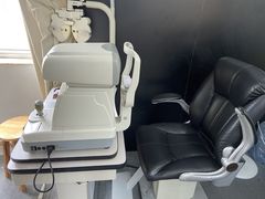-罗伯特眼镜·蔡司官方授权(罗湖国贸店)