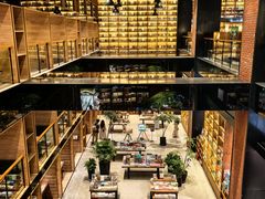 -半山书局(新世纪商城店)