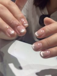 -丽心自助美甲美睫