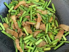 -洞庭土菜小炒馆(易发广场店)