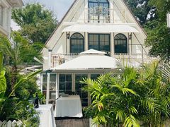 -弦月窗LUNETTE BY AMANDA(复兴路店)