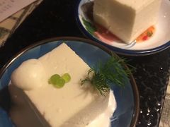 豆腐慕斯-桂满陇·蟹黄小笼汤包(中山公园店)