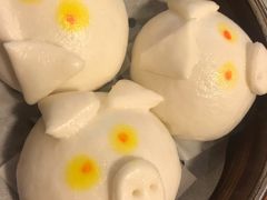 金沙肥猪包-点点心点心专门店(旺角店)