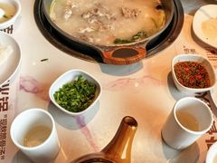 -老员外骨汤火锅(海州古城店)