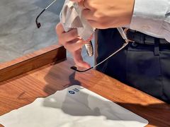 -LensCrafters亮视点·OAKLEY精选(静安嘉里中心店)
