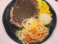 -豪客来牛排(中央花苑店)