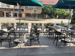 -星巴克(长沙友阿奥特莱斯店)