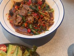 -有红鸡毛店·川菜(建设路店)