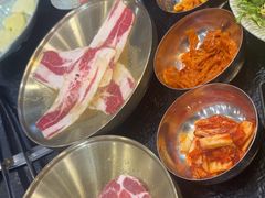 -臻牛烤肉