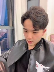 -V8潮牌·接发烫染连锁