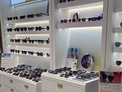 -J-Optical佳视明眼镜·蔡司视觉(青岛金茂览秀城店)