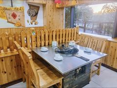 -屯老二农家铁锅炖·行业领军者(梅江店)