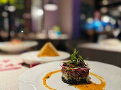 生牛肉塔塔配牛油果酱-Solo(衡山路店)