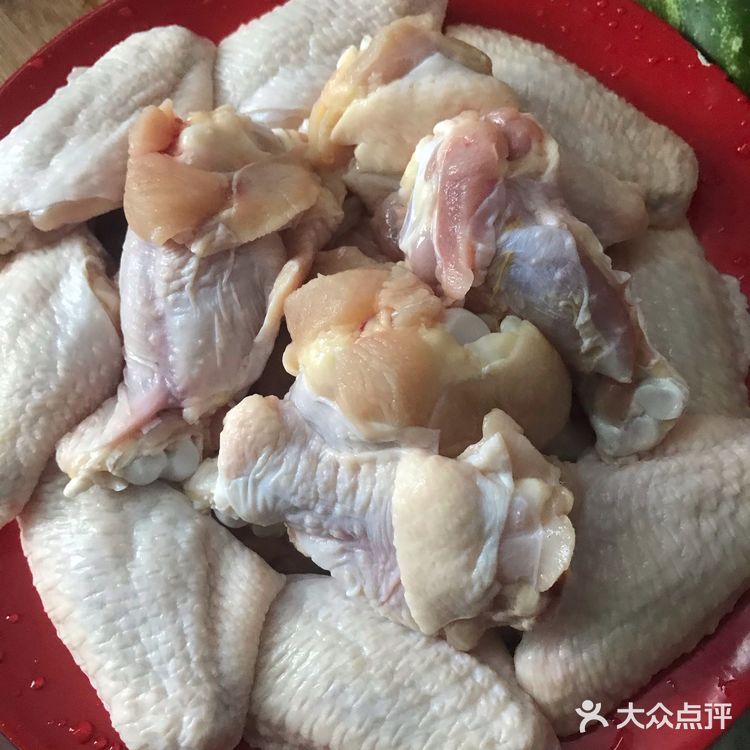 辛苦老妈子每天都会早起煮一天的饭菜