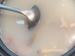 砂锅菌汤滑肉-赠李白·如诗的川味(余杭万达广场店)