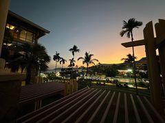 -亚龙湾希尔顿自助餐厅·海鲜·烧烤·沙滩BBQ·现场乐队