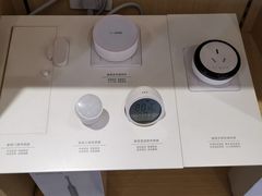 -华为授权体验店(中山公园来福士)
