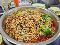 -周良天山牛杂城(天山路总店)