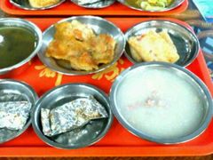 绿豆沙黑椒鸡扒 萝卜糕纸包鸡 瘦肉粥  -中山大学东校区-学生第2食堂