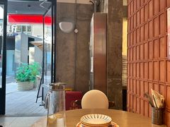 -必胜客(上海华谊新所店)