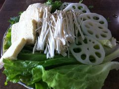 青菜拼盘-潮汕美牛肉丸火锅店(天宁寺店)