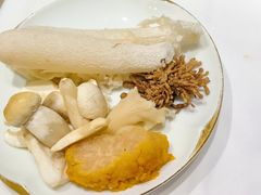-京彩臻品火锅