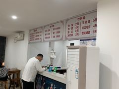 -何记酿皮店(西流湾店)