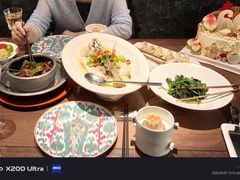 -海派悦庭·海胆烧麦·新融合菜(凯德广场店)